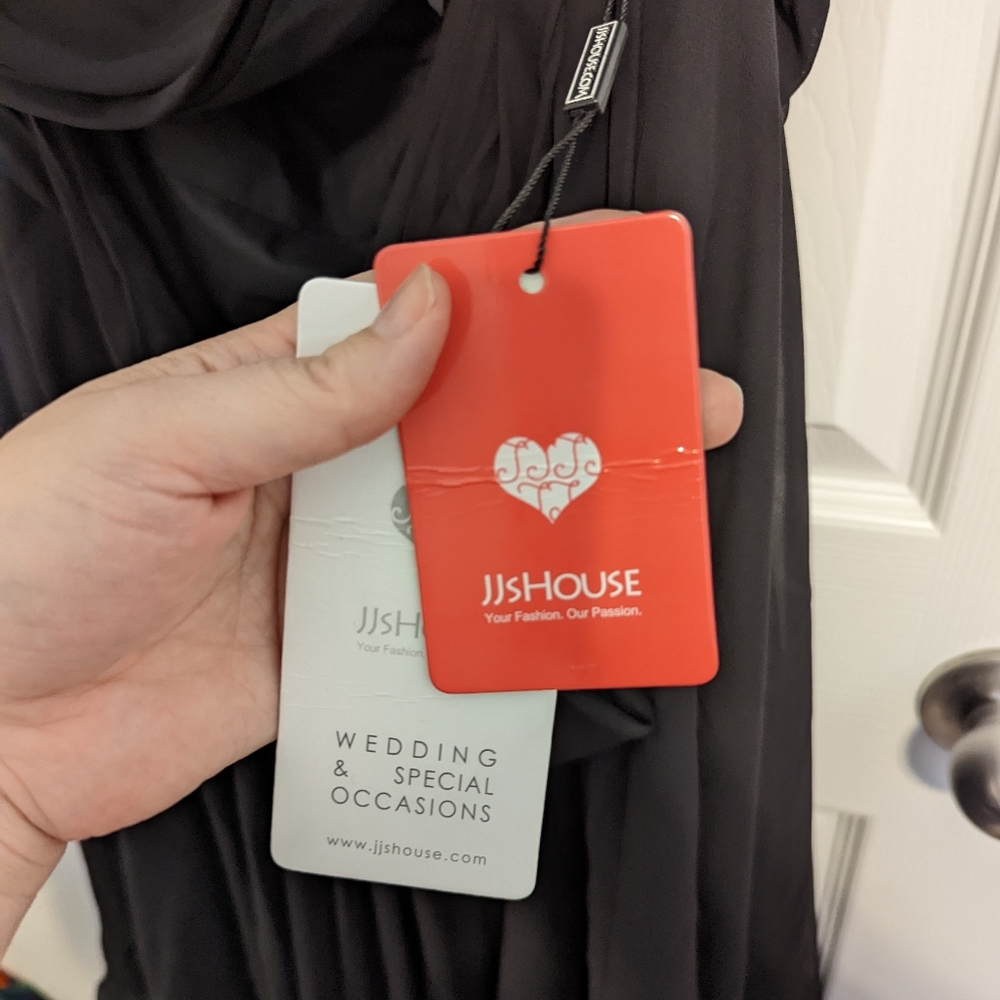 Black dress - Picture 4 of 10